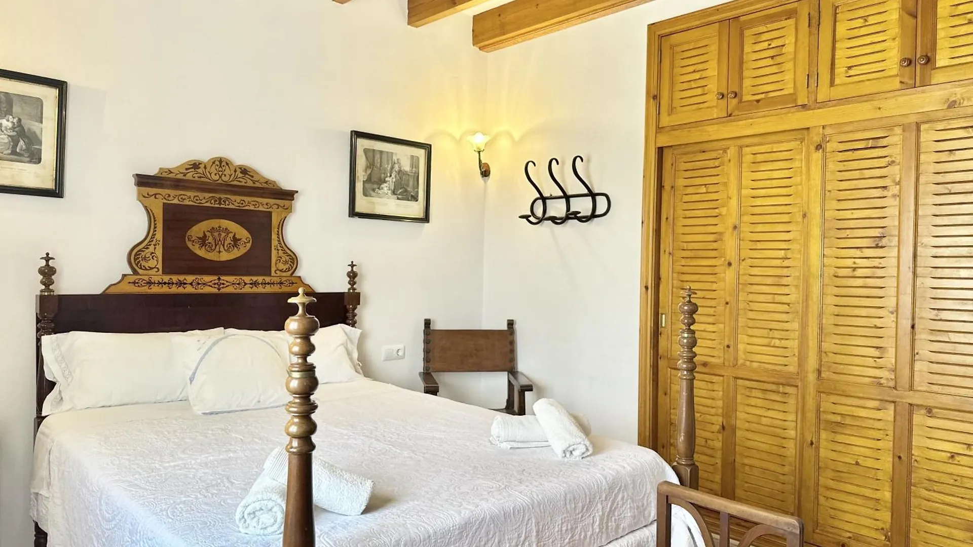 Casa Con Vistas Despejadas Ideal Para Familias Es Carritxo 0*,  Spanien