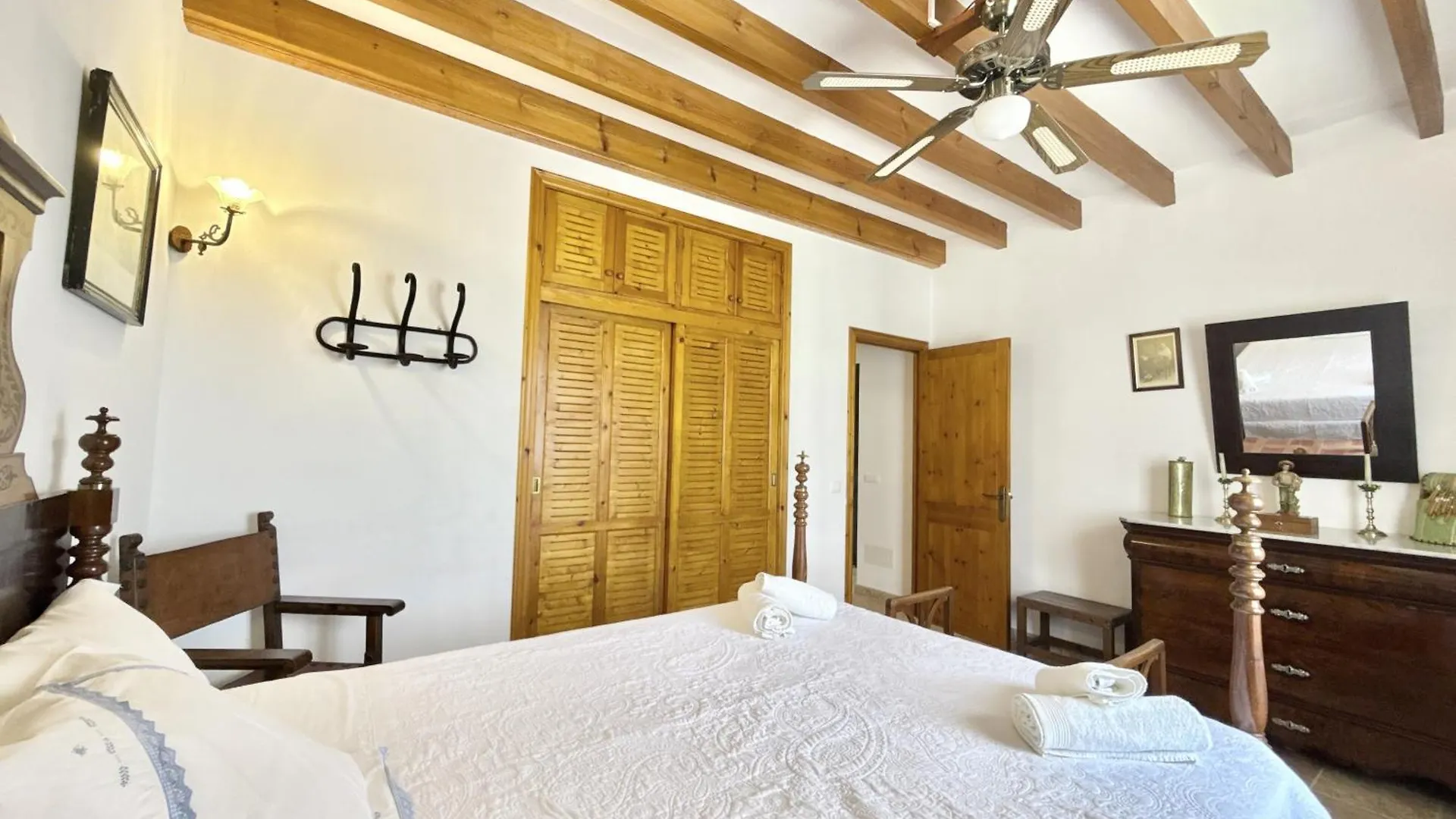 Semesterbostad Casa Con Vistas Despejadas Ideal Para Familias Es Carritxo Spanien
